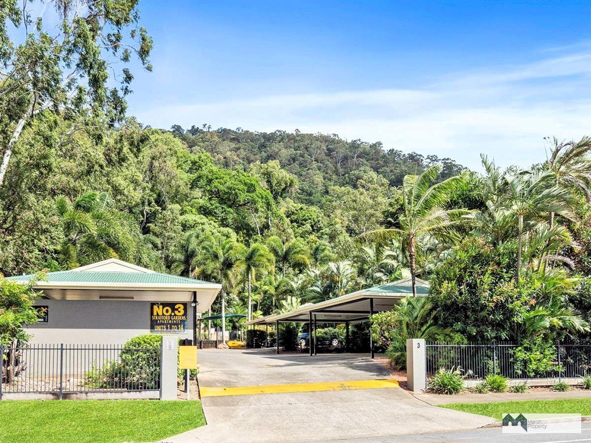 Top Floor Retreat In Leafy Stratford